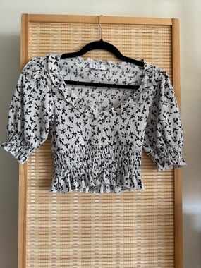Topshop Black & White Smocked Floral Puff Sleeve Crop Top
